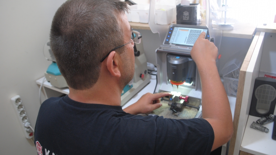 Akfırat Oto Anahtar Kopyalama